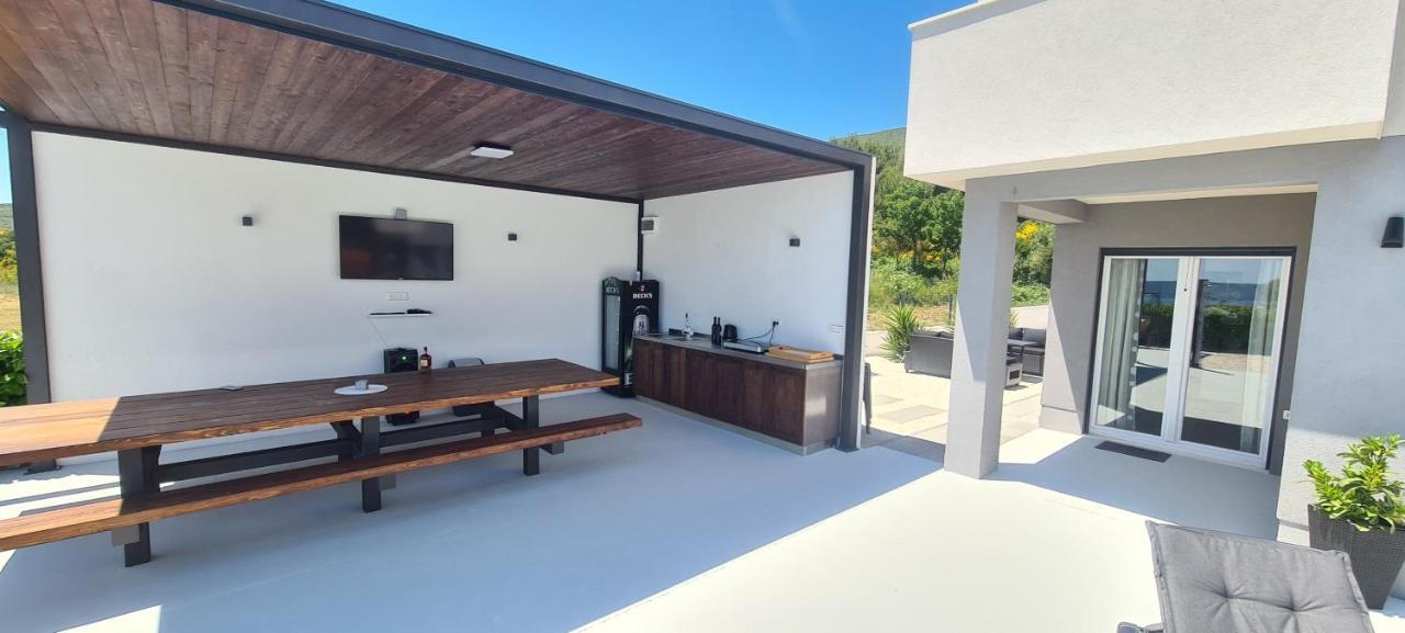Villa Sky - Heating Pool Kaštel Novi Εξωτερικό φωτογραφία