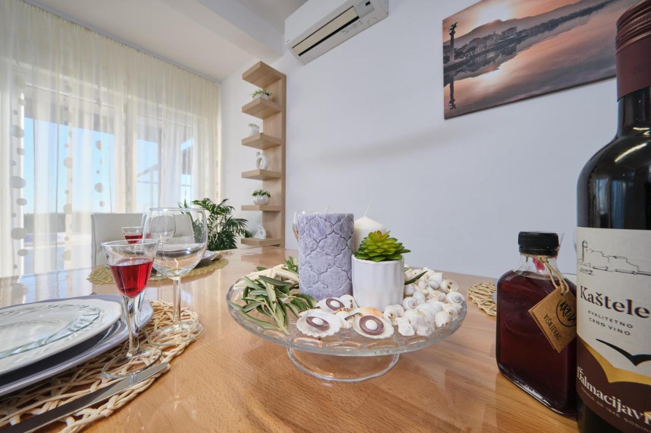 Villa Sky - Heating Pool Kaštel Novi Εξωτερικό φωτογραφία