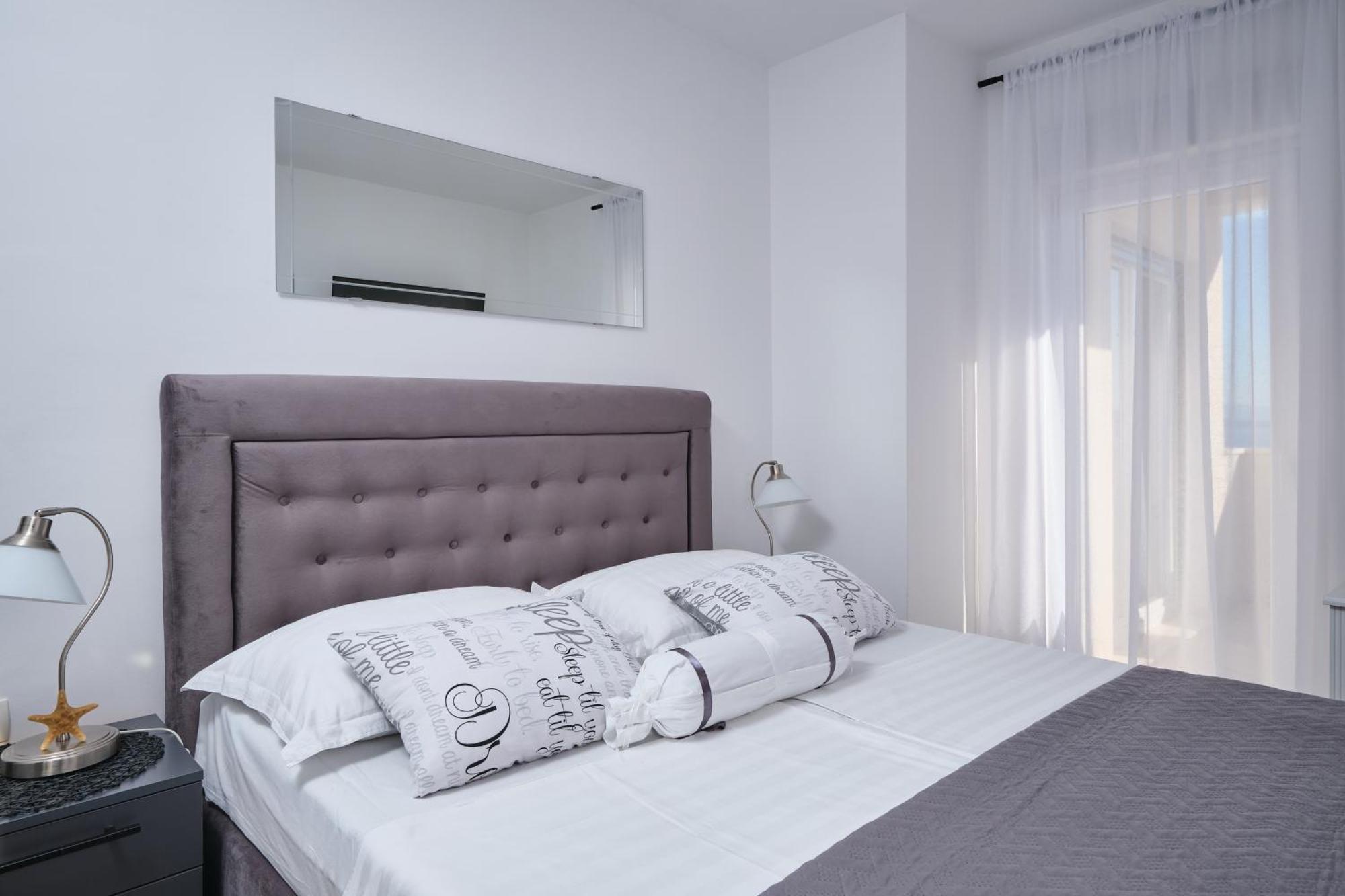 Villa Sky - Heating Pool Kaštel Novi Εξωτερικό φωτογραφία