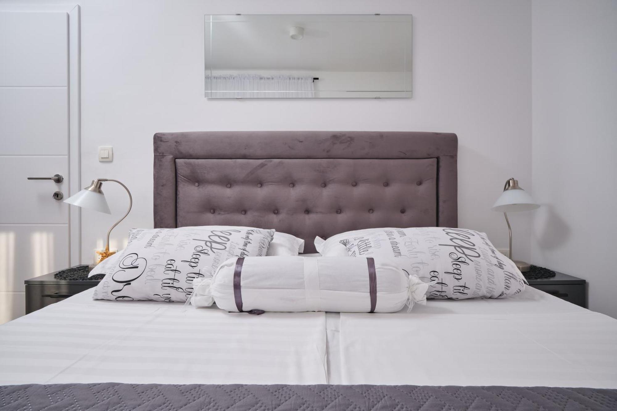 Villa Sky - Heating Pool Kaštel Novi Εξωτερικό φωτογραφία